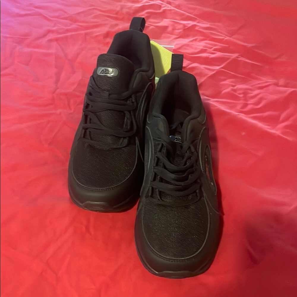 AOV Black Athletic Shoes with arch support with Chunky Sole and Mesh Upper